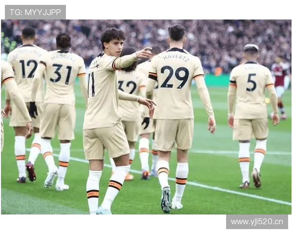 阿什拉夫对阵顶级豪门的速度压制表现解析