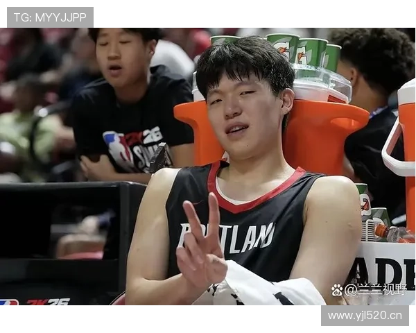 杨瀚森这自律程度，连健身房私教都自闭了