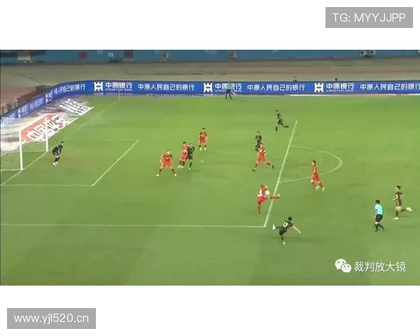 点球助跑中裁判如何判罚违例，规则详细拆解解析