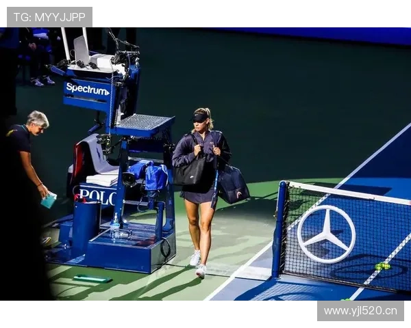 看到莎拉波娃在小咖啡馆点单，手上的表直接让我怀疑我这辈子工资是不是抄错了