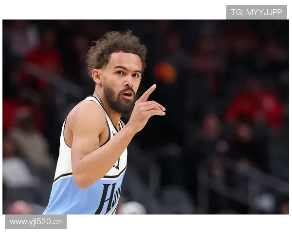 特雷·杨突破制造得分拉开差距 提升球队关键回合效率